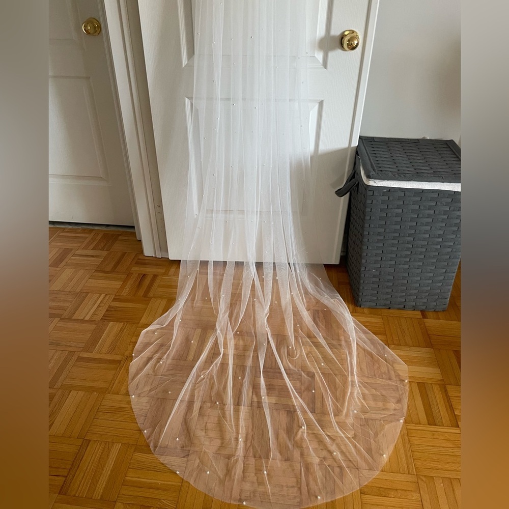 Ivory Cathedral Pearl Wedding Veil - Picture 15 of 15
